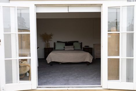 Photo of property in 1/27 Huka Road, Birkenhead, Auckland, 0626