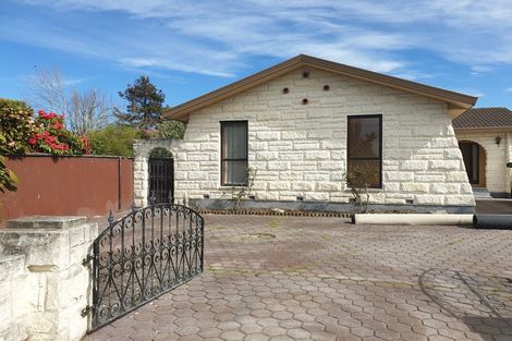 Photo of property in 1 Collins Drive, Waikuku Beach, 7402