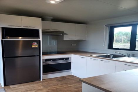 Photo of property in 32 Forest Road, Waitarere Beach, Levin, 5510