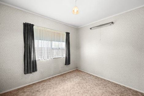 Photo of property in 1 Hilton Road, St Andrews, Hamilton, 3200