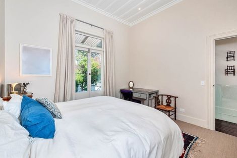 Photo of property in 19 New Bond Street, Kingsland, Auckland, 1021