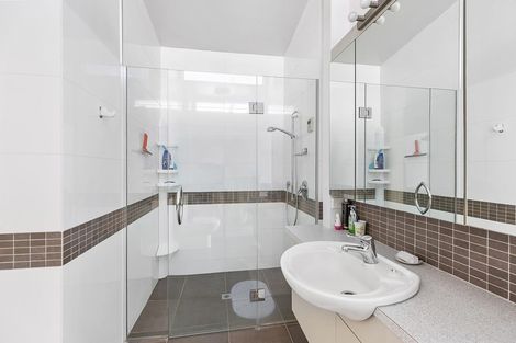 Photo of property in Dorset Cove, 90 Burnham Street, Seatoun, Wellington, 6022