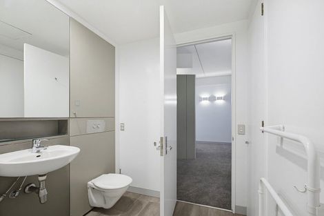 Photo of property in Gerondis Bldg Apartments, 201/60 Willis Street, Wellington Central, Wellington, 6011