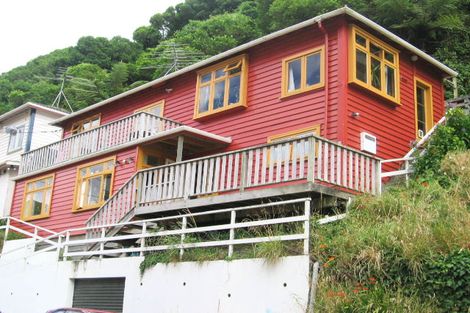 Photo of property in 64 Holloway Road, Aro Valley, Wellington, 6021