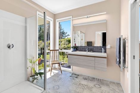 Photo of property in 706 Abel Tasman Drive, Clifton, Takaka, 7183