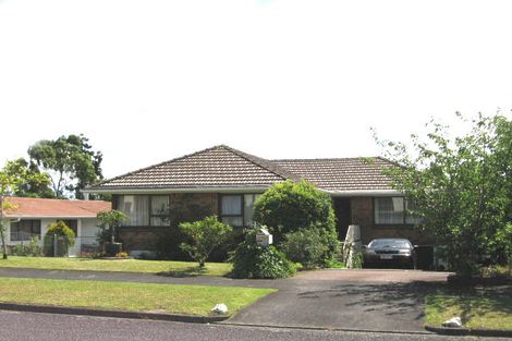 Photo of property in 60 Mcfadzean Drive, Blockhouse Bay, Auckland, 0600