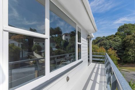 Photo of property in 2 Annan Grove, Papakowhai, Porirua, 5024