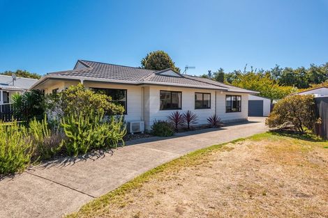 Photo of property in 37 Campbell Avenue, Paraparaumu, 5032