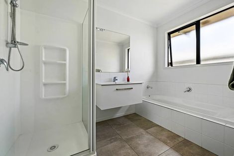 Photo of property in 11 Keston Crescent, Flagstaff, Hamilton, 3210