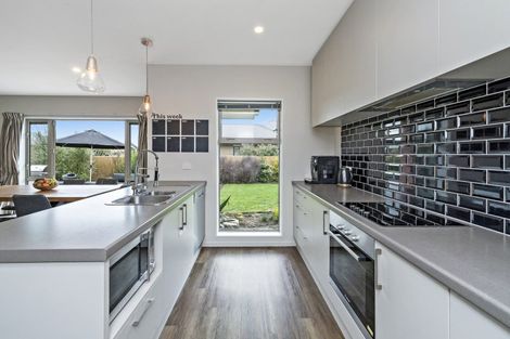 Photo of property in 6 Greenan Place, Doyleston, 7683