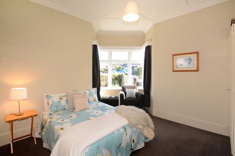 Photo of property in 25 Hargest Crescent, Saint Kilda, Dunedin, 9012