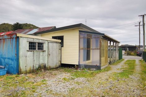 Photo of property in 11 Thompson Street, Greymouth, 7805