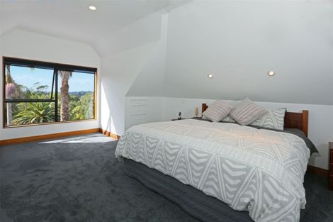 Photo of property in 22 Rimu Road, Oratia, Auckland, 0604