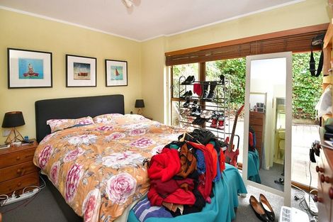 Photo of property in 1/8 Carlisle Road, Browns Bay, Auckland, 0630