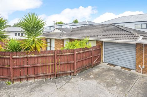 Photo of property in 2/27 Duke Street, Papakura, 2110