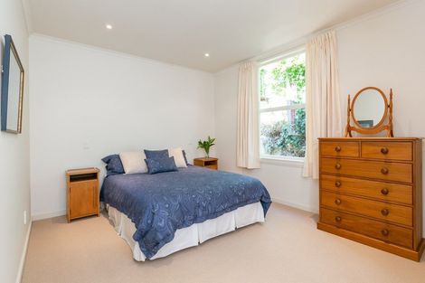 Photo of property in 27 Seapoint Road, Bluff Hill, Napier, 4110