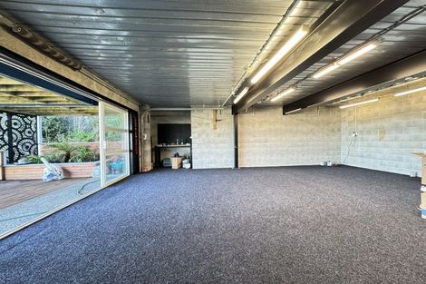 Photo of property in 165 Townsend Road, Miramar, Wellington, 6022