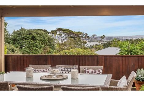 Photo of property in 1 Pluto Place, Beach Haven, Auckland, 0626