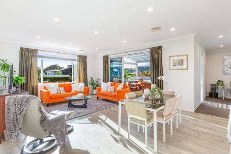 Photo of property in 26 Korako Drive, Kumeu, 0810