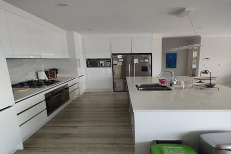 Photo of property in 23 Maka Terrace, Orewa, 0931