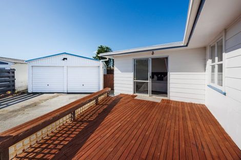 Photo of property in 20 Pinedale Parade, Milson, Palmerston North, 4414