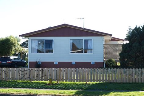 Photo of property in 80 Wickman Way, Mangere East, Auckland, 2024