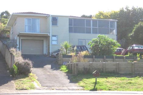 Photo of property in 25 Cottam Grove, Northcross, Auckland, 0632