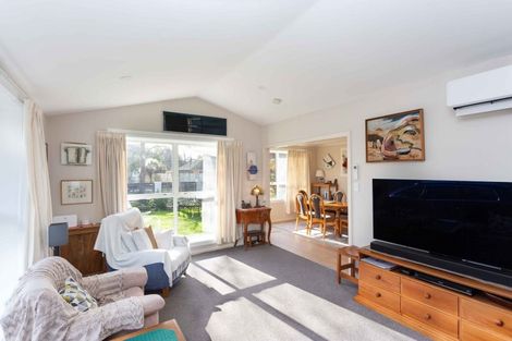 Photo of property in 3 Saffron Street, Bryndwr, Christchurch, 8053