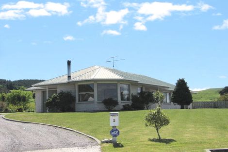 Photo of property in 6 Amoroa Place, Acacia Bay, Taupo, 3330