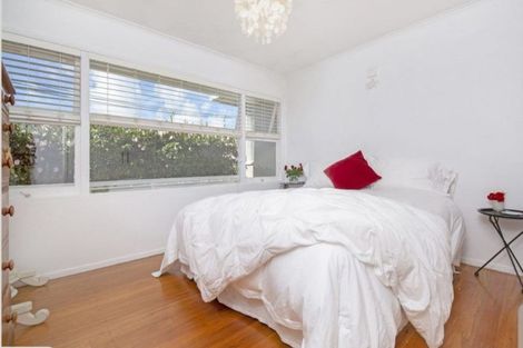 Photo of property in 1/24 Liston Crescent, Cockle Bay, Auckland, 2014