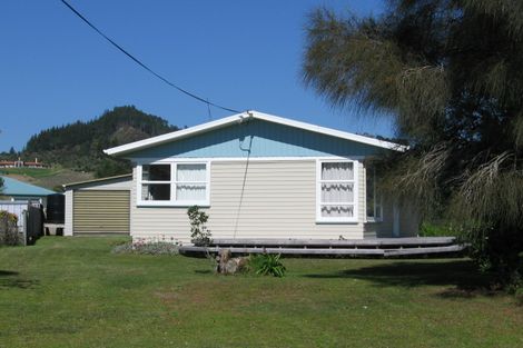 Photo of property in 9 Hicks Place, Cooks Beach, Whitianga, 3591