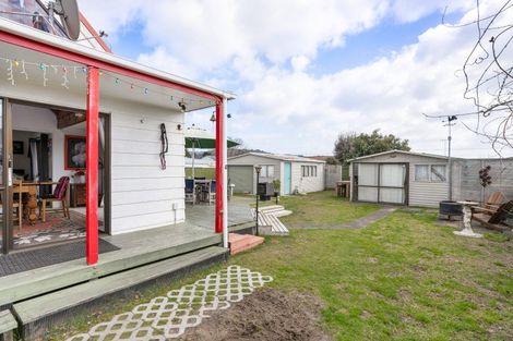 Photo of property in 111 Weka Street, Whangamata, 3620