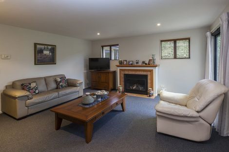Photo of property in 37 Marble Wood Drive, Papanui, Christchurch, 8053