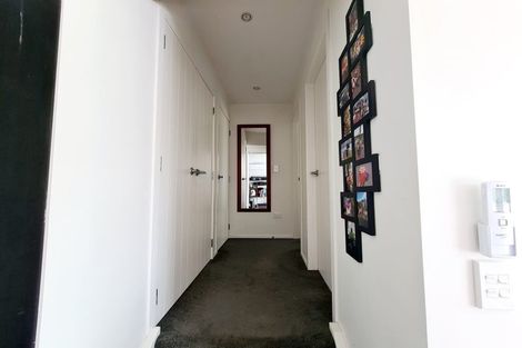 Photo of property in 98 Wadestown Road, Wadestown, Wellington, 6012