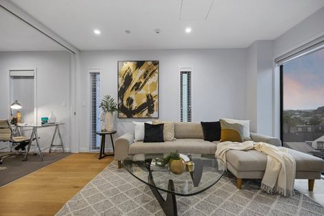 Photo of property in Frank Sargeson Apts, 401/74 Anzac Street, Takapuna, Auckland, 0622