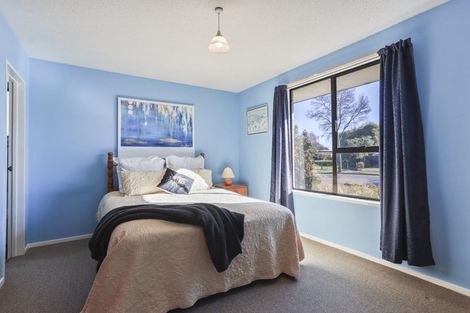 Photo of property in 3 Manson Place, Russley, Christchurch, 8042