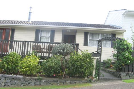 Photo of property in 1 Aspen Grove, Maungaraki, Lower Hutt, 5010