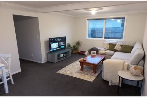 Photo of property in 40d Leighton Avenue, Waiwhetu, Lower Hutt, 5010