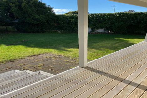 Photo of property in 18 Simcox Street, Otaki Beach, Otaki, 5512