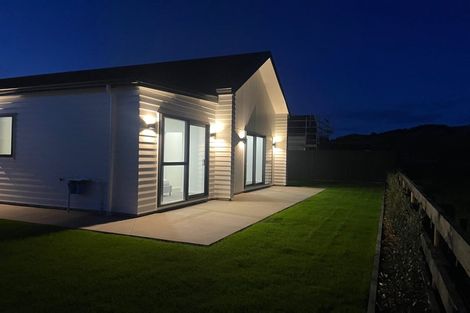 Photo of property in 62 Mataikokako Loop, Kawakawa Bay, 2585