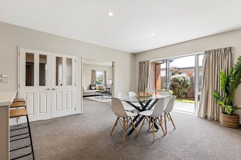 Photo of property in 15 Saint Peters Close, Woolston, Christchurch, 8062