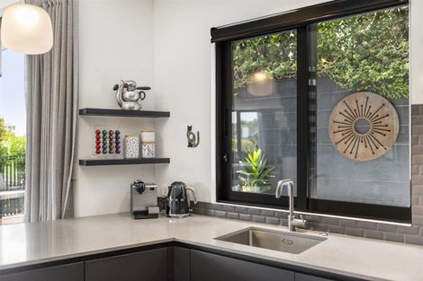 Photo of property in 2a Arthur Crescent, Hauraki, Auckland, 0622