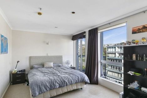 Photo of property in Terrace Heights Apartments, 12b/163 The Terrace, Wellington Central, Wellington, 6011