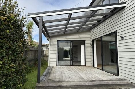 Photo of property in 54a Santiago Crescent, Unsworth Heights, Auckland, 0632