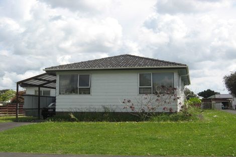 Photo of property in 16 Ewbank Place, Manurewa, Auckland, 2102