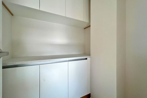 Photo of property in 723b Massey Road, Mangere, Auckland, 2022