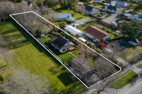 Photo of property in 24 Broad Street, Southbridge, 7602