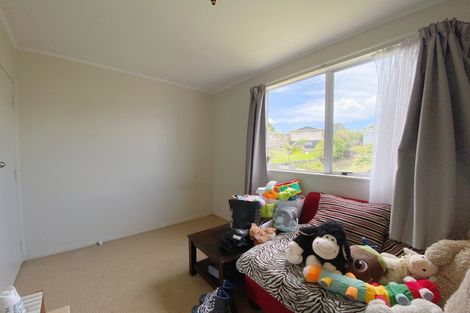 Photo of property in 29 Rehia Road, Massey, Auckland, 0614