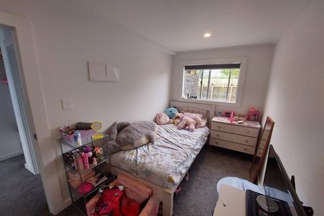 Photo of property in 33 Fulford Street, New Plymouth, 4310