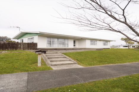 Photo of property in 10 Jupiter Street, Milson, Palmerston North, 4414
